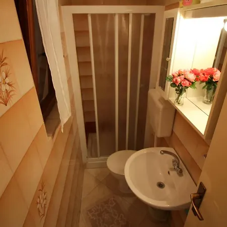 Radojka L Near Centre Apartmán